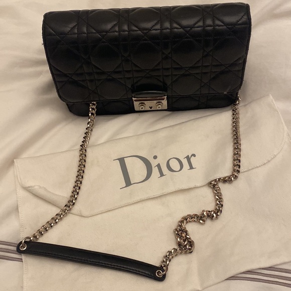 Dior Cannage Quilted crossbody leather bag - Picture 6 of 6